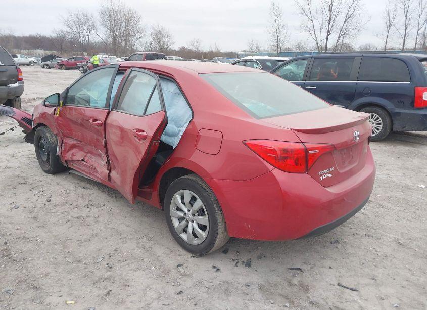 Photo 3 of 2017 Toyota Corolla SE (VIN 5YFBURHE3HP631263)