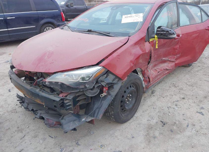 Photo 6 of 2017 Toyota Corolla SE (VIN 5YFBURHE3HP631263)