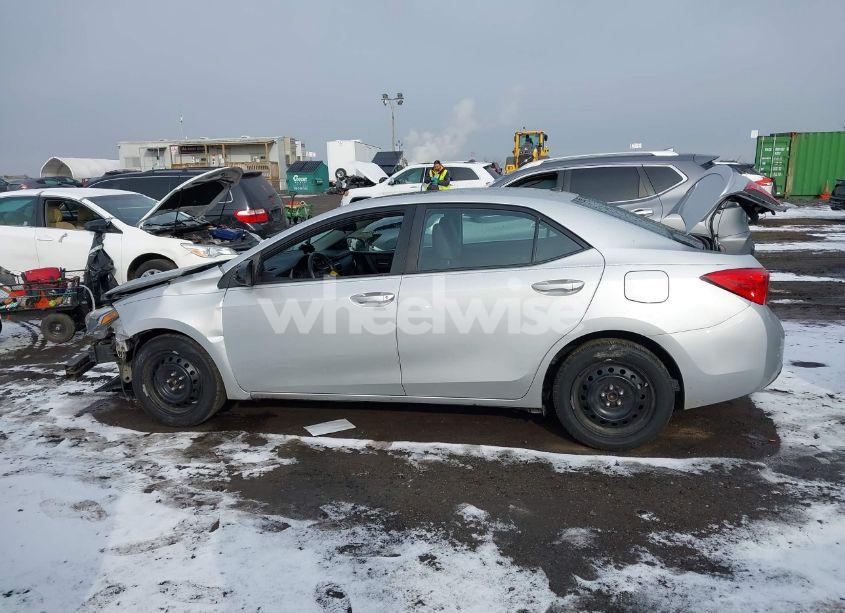 Photo 15 of 2017 Toyota Corolla SE SPECIAL EDITION (VIN 5YFBURHE3HP639296)