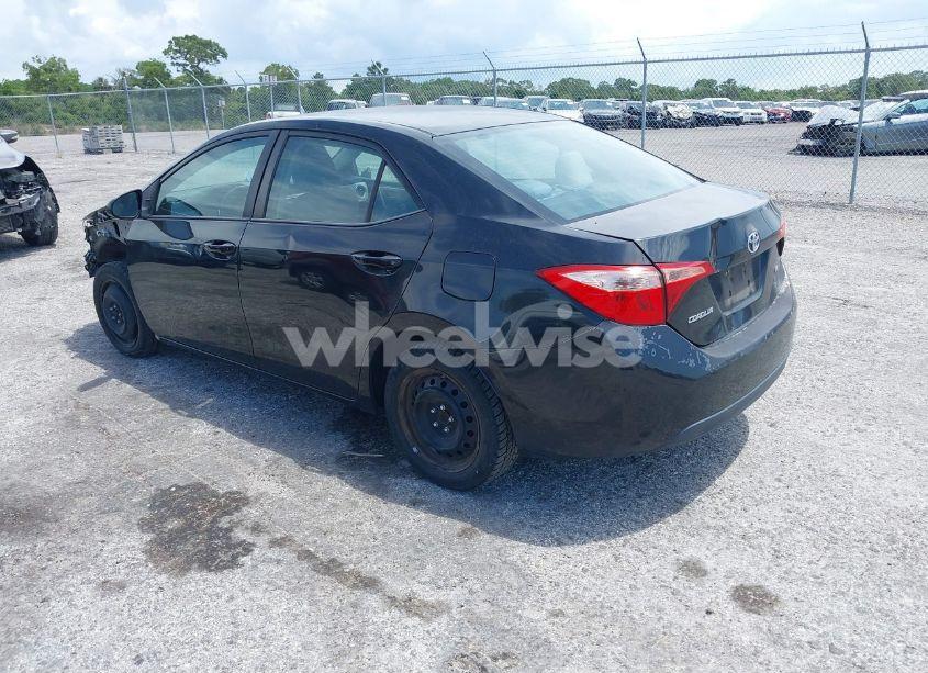 Photo 3 of 2017 Toyota Corolla LE (VIN 5YFBURHE3HP639959)