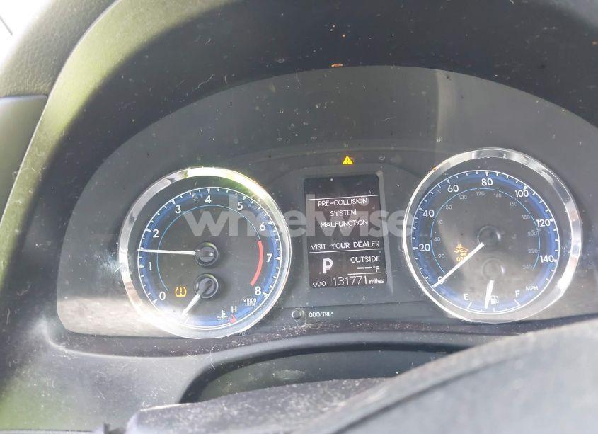 Photo 7 of 2017 Toyota Corolla LE (VIN 5YFBURHE3HP639959)