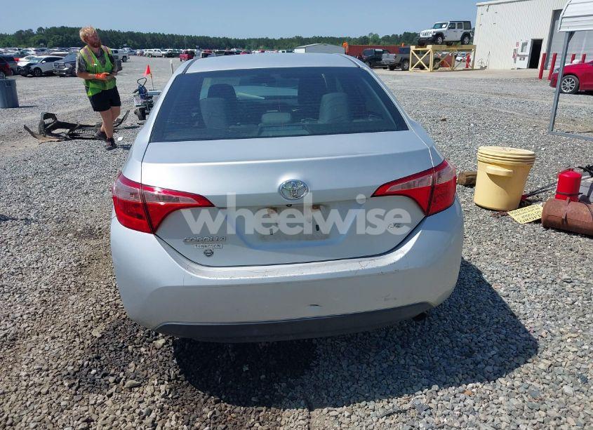 Photo 16 of 2017 Toyota Corolla LE (VIN 5YFBURHE3HP649603)