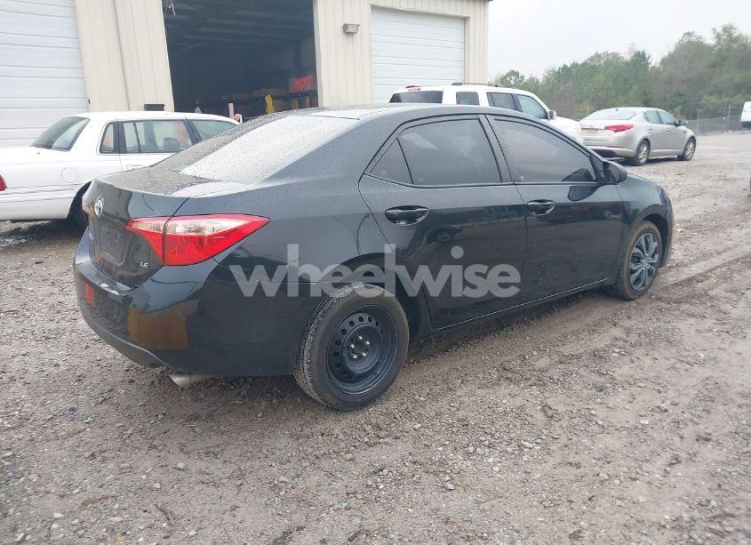 Photo 4 of 2017 Toyota Corolla LE (VIN 5YFBURHE3HP658835)