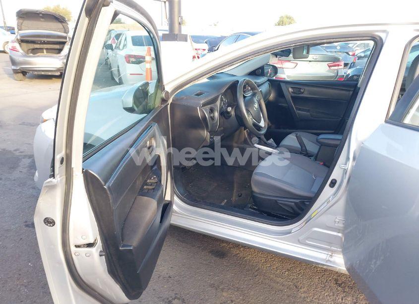 Photo 5 of 2017 Toyota Corolla L (VIN 5YFBURHE3HP666479)