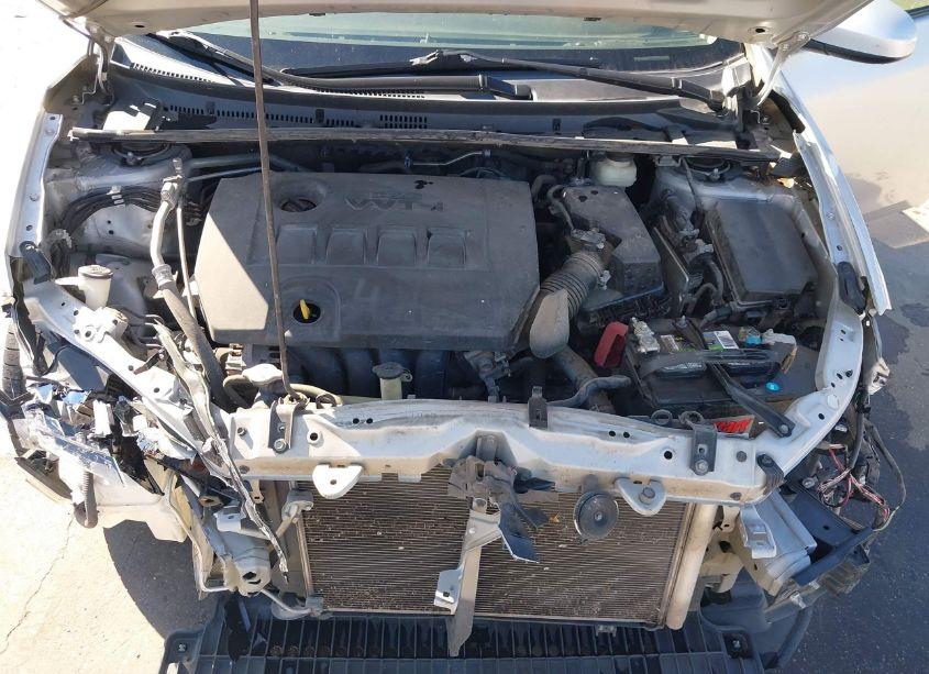 Photo 10 of 2017 Toyota Corolla LE (VIN 5YFBURHE3HP686442)