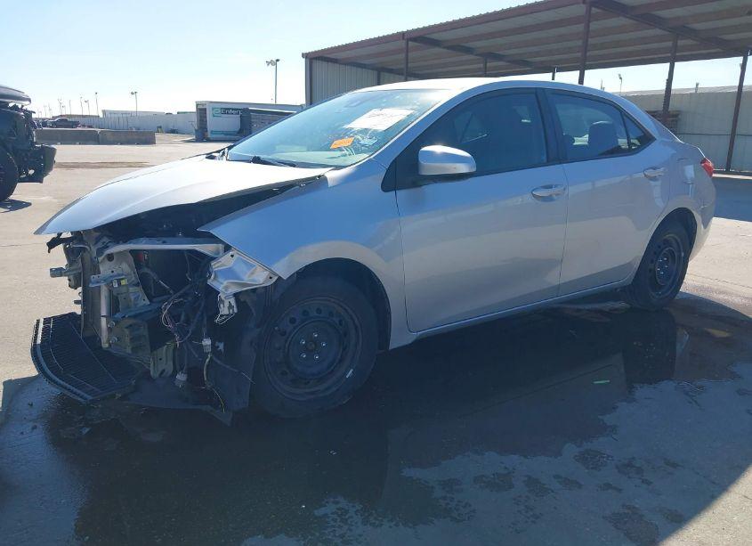 Photo 2 of 2017 Toyota Corolla LE (VIN 5YFBURHE3HP686442)