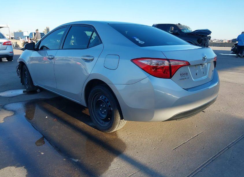 Photo 3 of 2017 Toyota Corolla LE (VIN 5YFBURHE3HP686442)