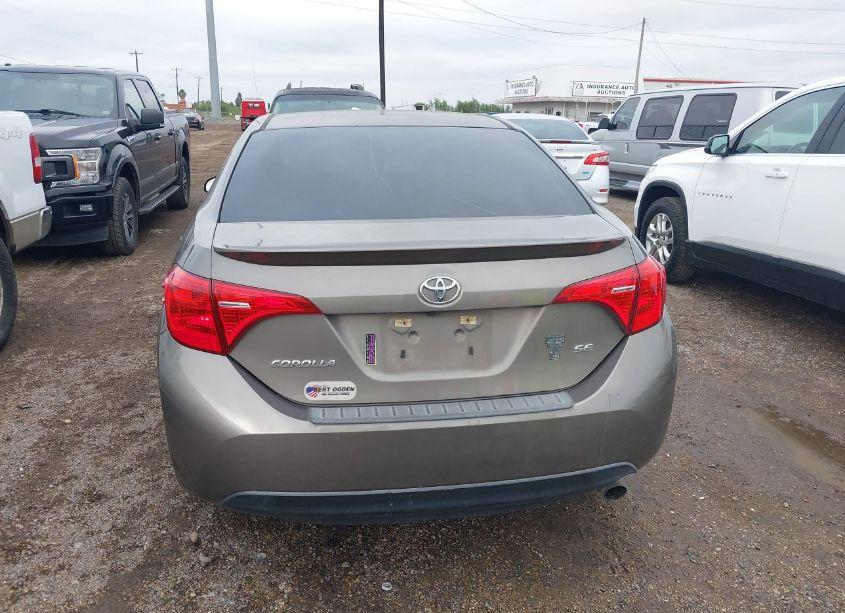 Photo 16 of 2017 Toyota Corolla SE (VIN 5YFBURHE3HP694685)