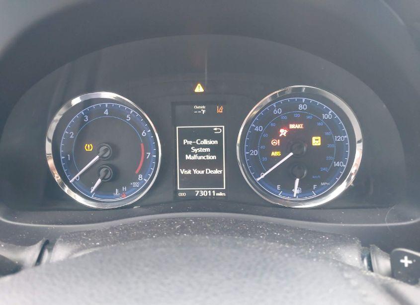 Photo 7 of 2017 Toyota Corolla SE (VIN 5YFBURHE3HP694685)