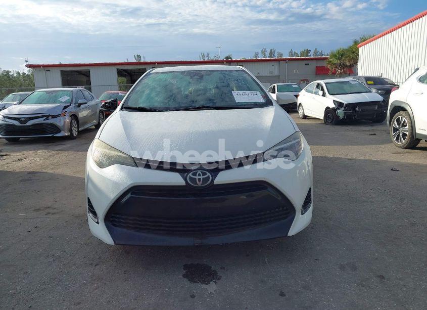 Photo 13 of 2017 Toyota Corolla LE (VIN 5YFBURHE3HP709833)