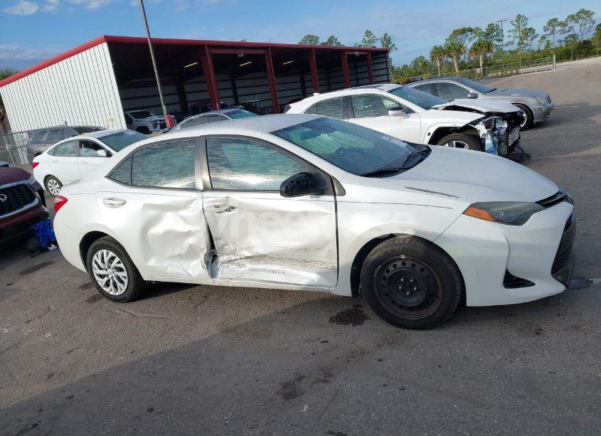 Photo 14 of 2017 Toyota Corolla LE (VIN 5YFBURHE3HP709833)