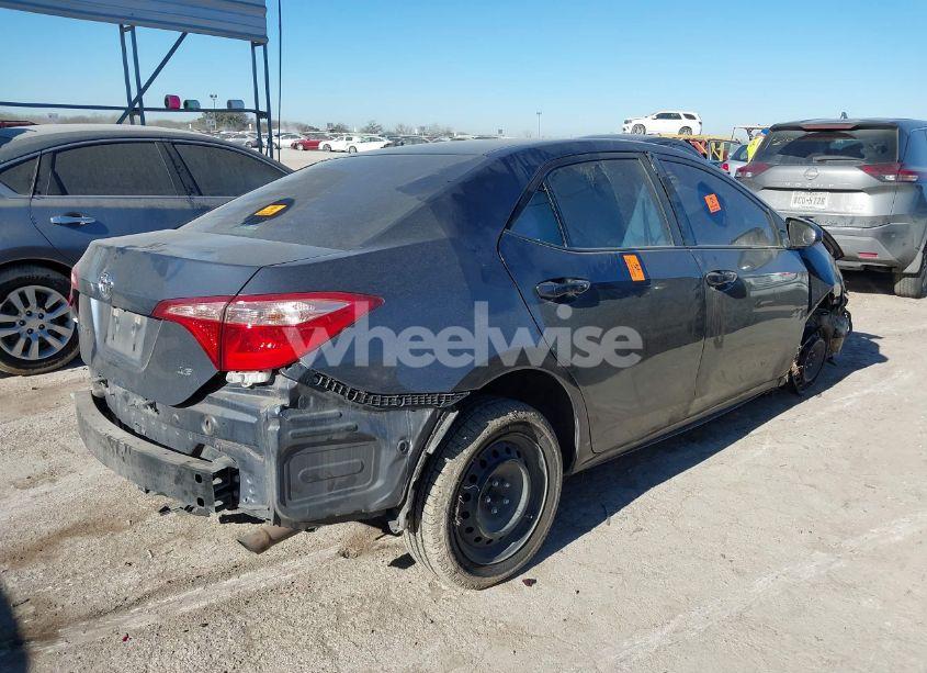 Photo 4 of 2017 Toyota Corolla LE (VIN 5YFBURHE3HP722064)