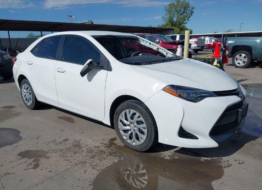 2017 Toyota Corolla LE (VIN 5YFBURHE3HP731945) main photo