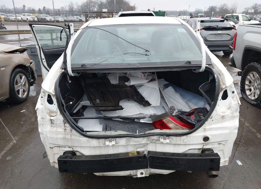 Photo 6 of 2017 Toyota Corolla LE (VIN 5YFBURHE3HP733307)