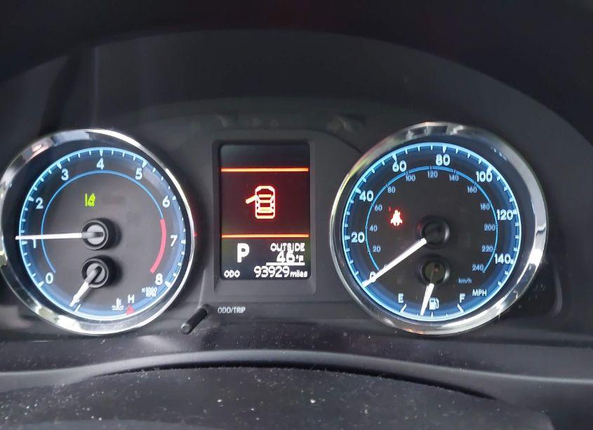 Photo 7 of 2017 Toyota Corolla LE (VIN 5YFBURHE3HP733307)