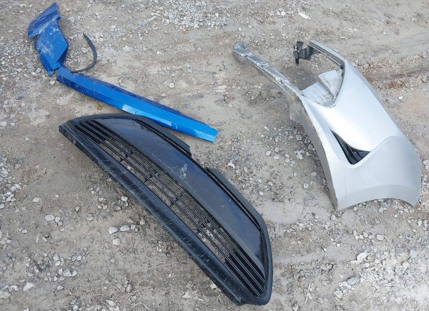 Photo 12 of 2018 Toyota Corolla LE (VIN 5YFBURHE3JP738612)