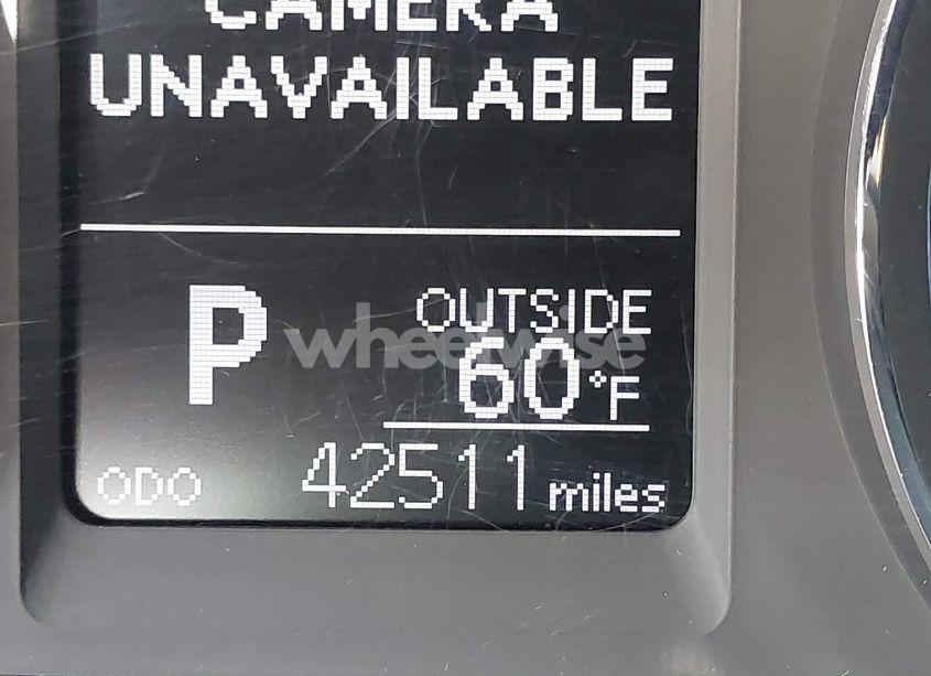 Photo 15 of 2018 Toyota Corolla LE (VIN 5YFBURHE3JP746418)