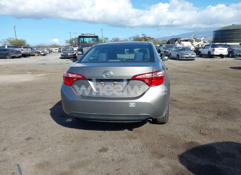 Photo 16 of 2018 Toyota Corolla LE (VIN 5YFBURHE3JP763090)