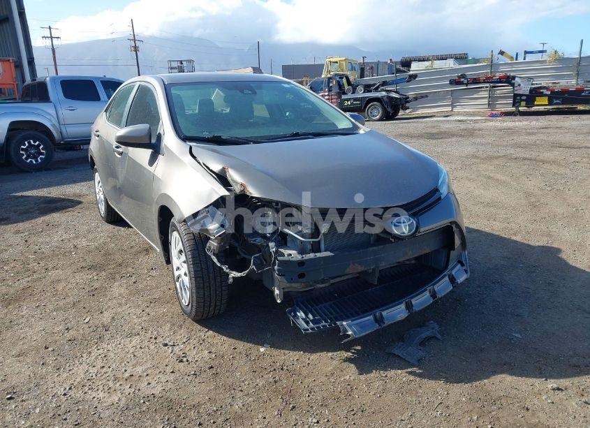 Photo 6 of 2018 Toyota Corolla LE (VIN 5YFBURHE3JP763090)