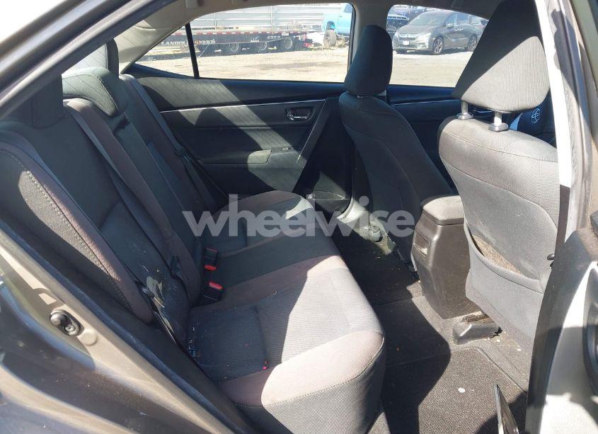 Photo 8 of 2018 Toyota Corolla LE (VIN 5YFBURHE3JP763090)