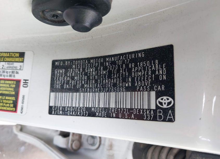 Photo 9 of 2018 Toyota Corolla SE (VIN 5YFBURHE3JP765096)