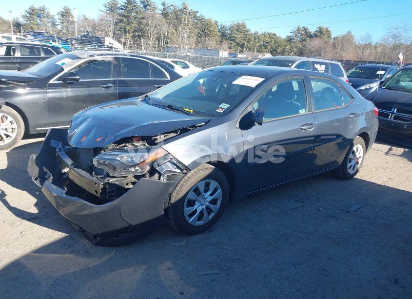 Photo 15 of 2018 Toyota Corolla L (VIN 5YFBURHE3JP775448)