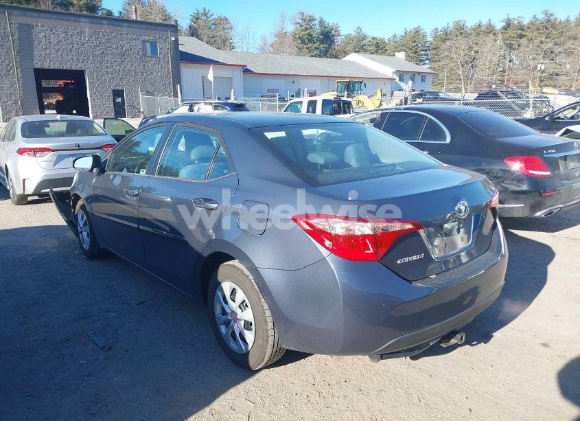 Photo 3 of 2018 Toyota Corolla L (VIN 5YFBURHE3JP775448)