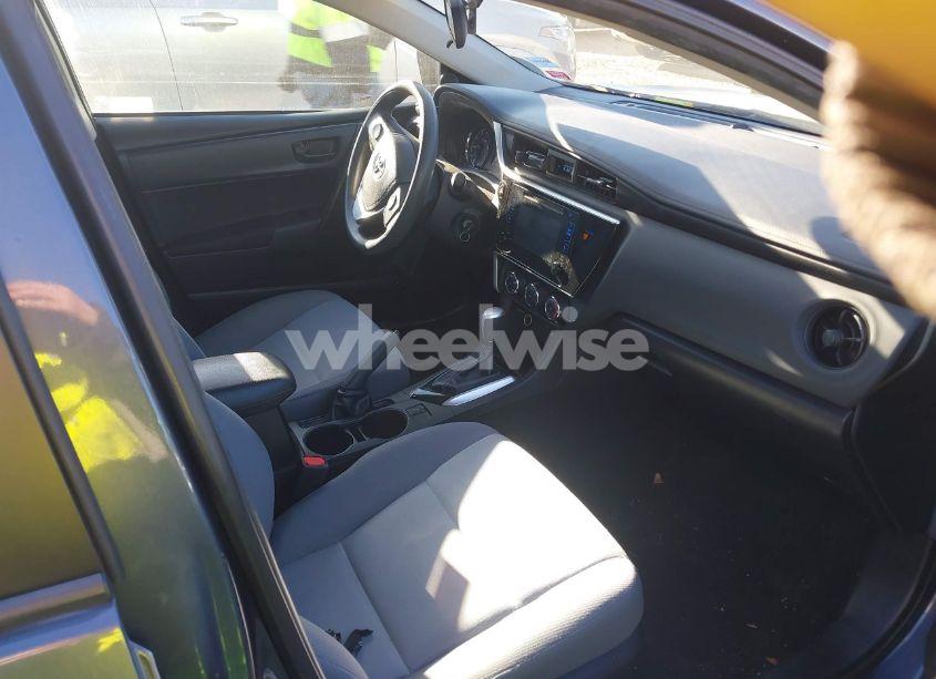 Photo 5 of 2018 Toyota Corolla L (VIN 5YFBURHE3JP775448)