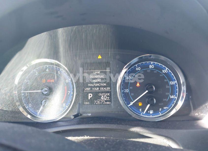 Photo 7 of 2018 Toyota Corolla L (VIN 5YFBURHE3JP775448)