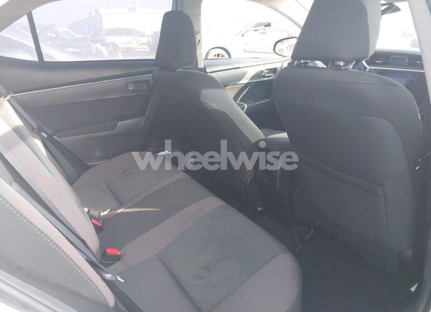 Photo 8 of 2018 Toyota Corolla LE (VIN 5YFBURHE3JP781685)