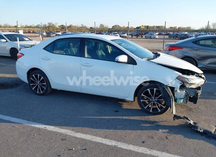 Photo 14 of 2018 Toyota Corolla SE (VIN 5YFBURHE3JP786160)