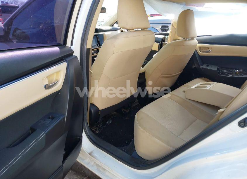 Photo 8 of 2018 Toyota Corolla LE (VIN 5YFBURHE3JP791942)