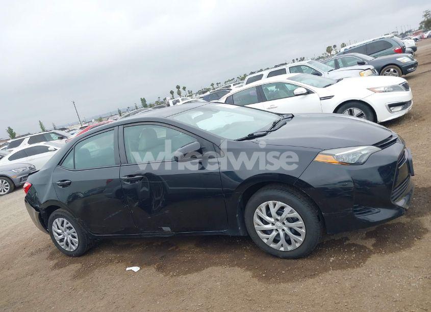 Photo 13 of 2018 Toyota Corolla LE (VIN 5YFBURHE3JP794243)