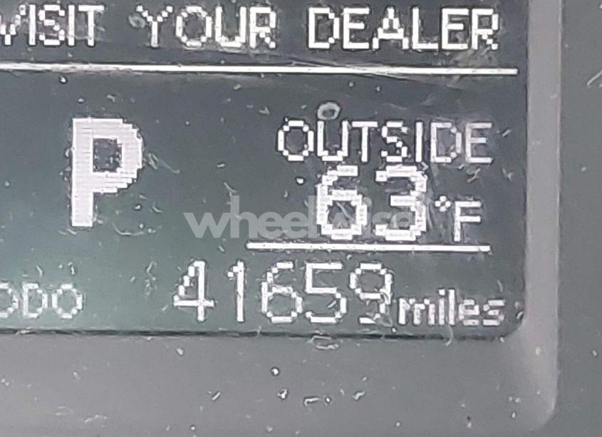 Photo 15 of 2018 Toyota Corolla LE (VIN 5YFBURHE3JP794243)