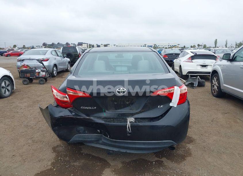 Photo 16 of 2018 Toyota Corolla LE (VIN 5YFBURHE3JP794243)