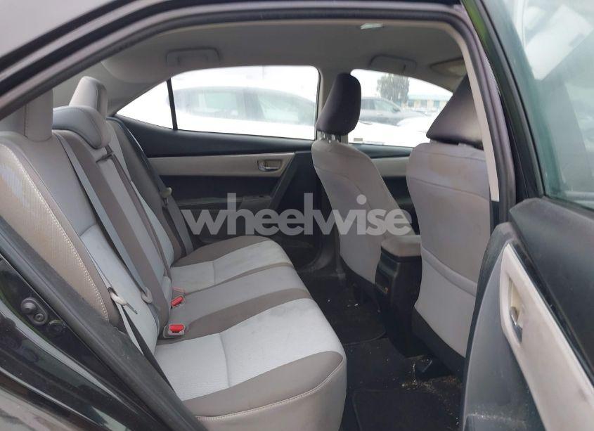 Photo 8 of 2018 Toyota Corolla LE (VIN 5YFBURHE3JP794243)