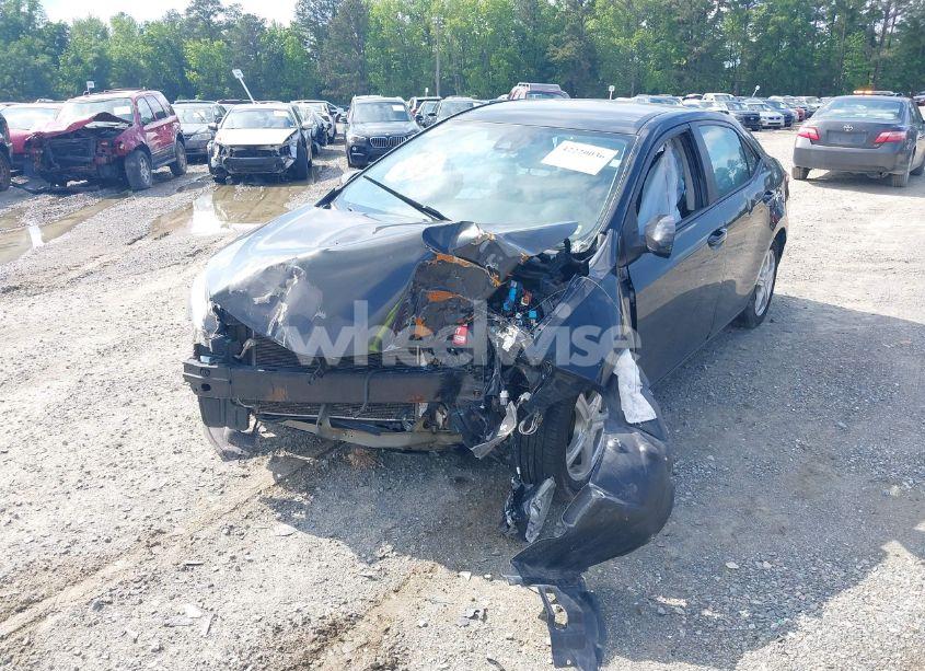 Photo 6 of 2018 Toyota Corolla LE (VIN 5YFBURHE3JP803202)