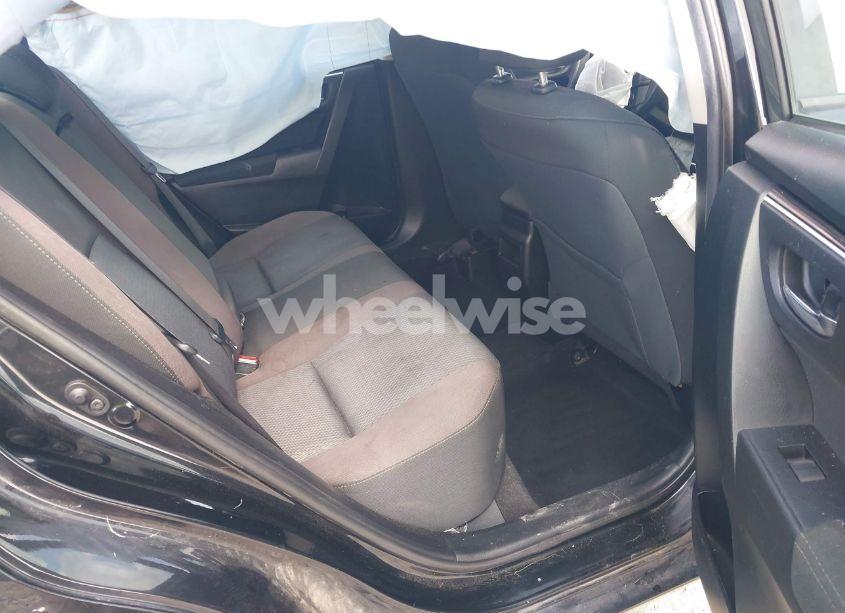 Photo 8 of 2018 Toyota Corolla LE (VIN 5YFBURHE3JP803202)