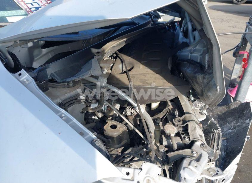 Photo 10 of 2018 Toyota Corolla LE (VIN 5YFBURHE3JP803748)