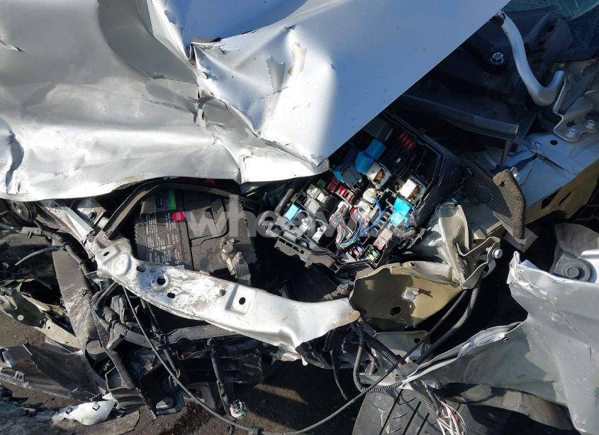 Photo 12 of 2018 Toyota Corolla LE (VIN 5YFBURHE3JP803748)