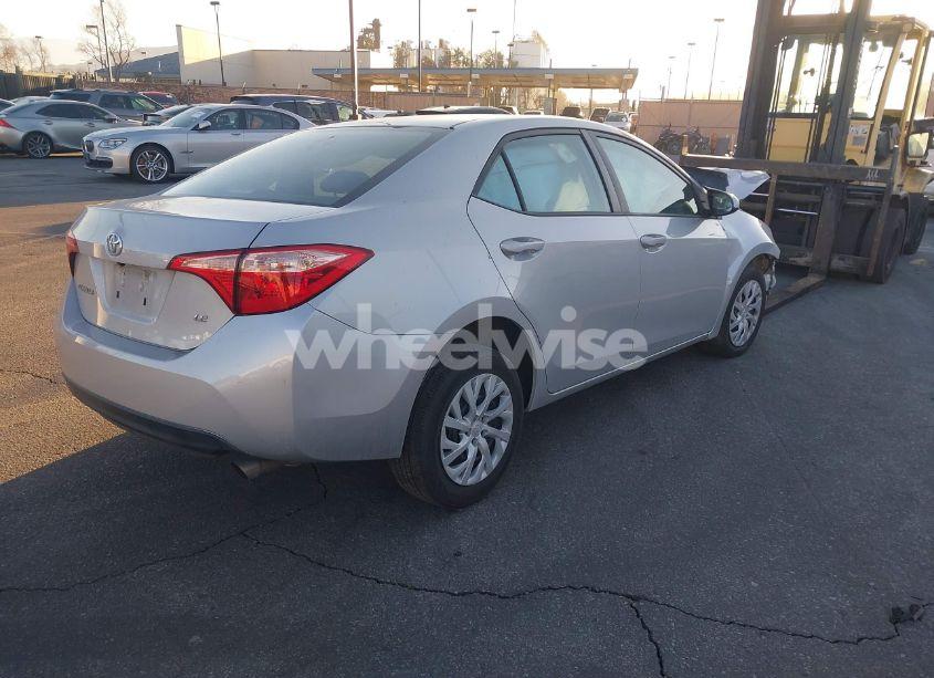 Photo 4 of 2018 Toyota Corolla LE (VIN 5YFBURHE3JP803748)