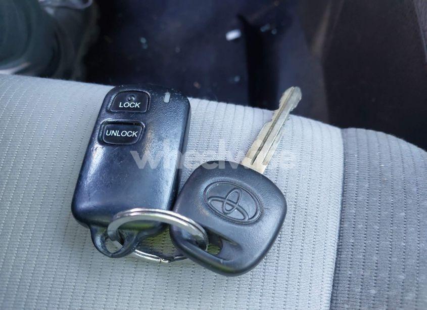 Photo 11 of 2018 Toyota Corolla L (VIN 5YFBURHE3JP854652)