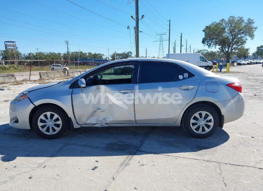 Photo 14 of 2018 Toyota Corolla L (VIN 5YFBURHE3JP854652)