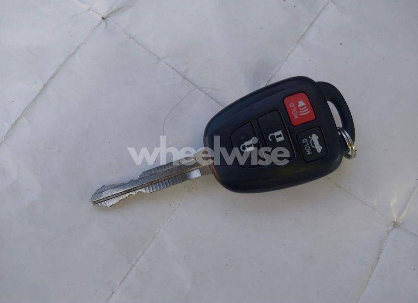 Photo 11 of 2019 Toyota Corolla LE (VIN 5YFBURHE3KP863336)