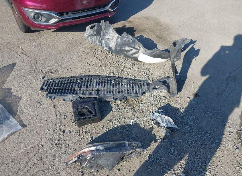 Photo 12 of 2019 Toyota Corolla LE (VIN 5YFBURHE3KP863336)