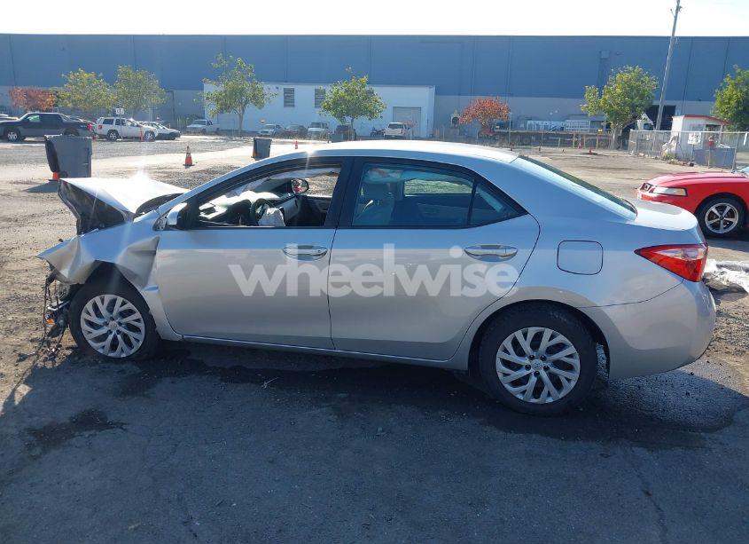 Photo 15 of 2019 Toyota Corolla LE (VIN 5YFBURHE3KP863336)