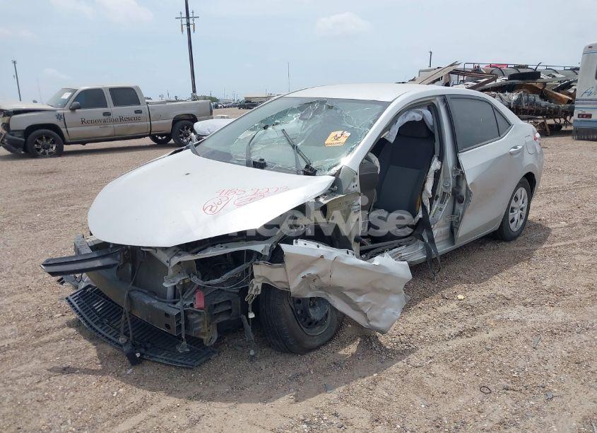 Photo 2 of 2019 Toyota Corolla L (VIN 5YFBURHE3KP873056)