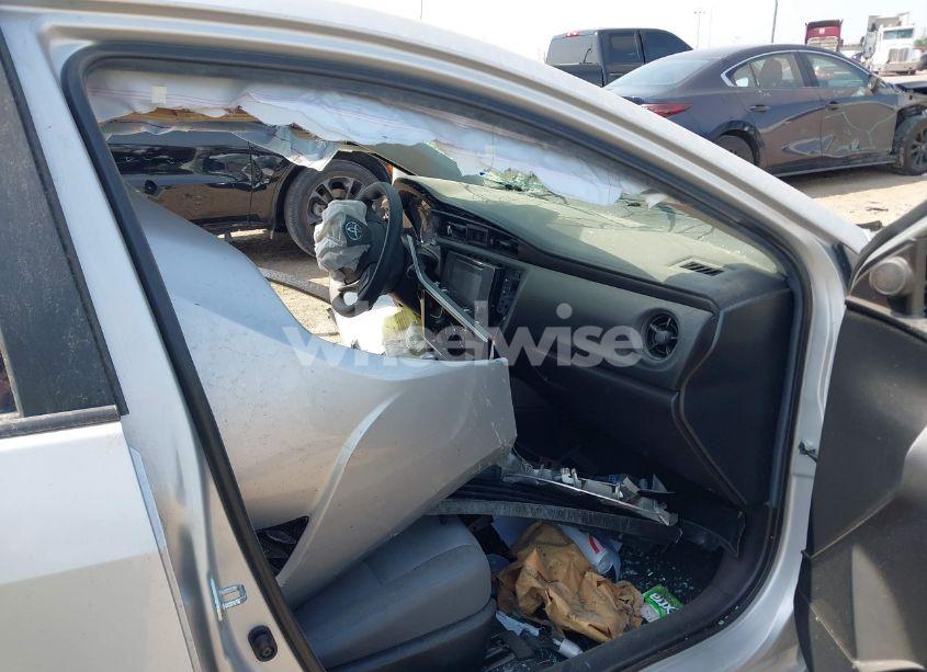 Photo 5 of 2019 Toyota Corolla L (VIN 5YFBURHE3KP873056)