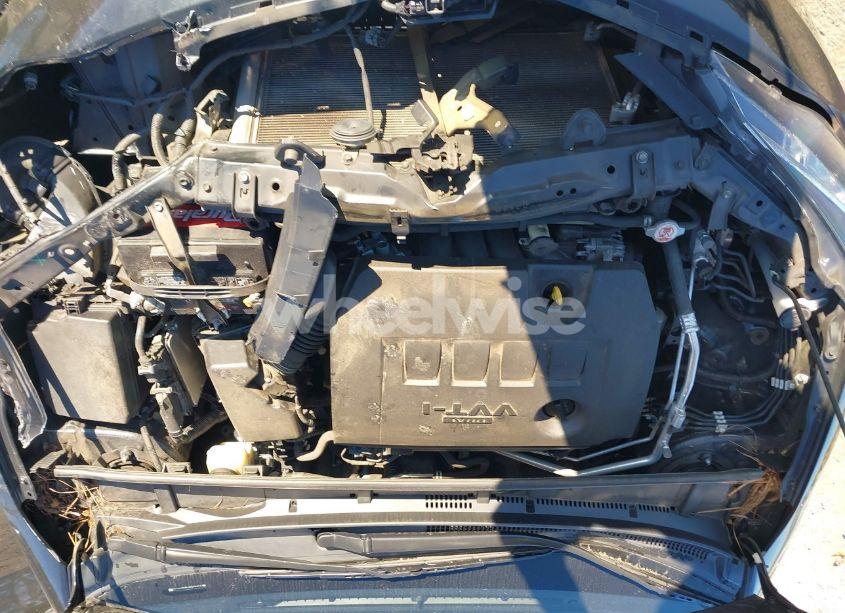 Photo 10 of 2019 Toyota Corolla LE (VIN 5YFBURHE3KP877690)