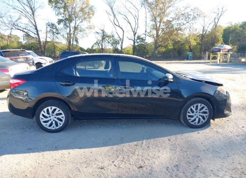 Photo 13 of 2019 Toyota Corolla LE (VIN 5YFBURHE3KP877690)